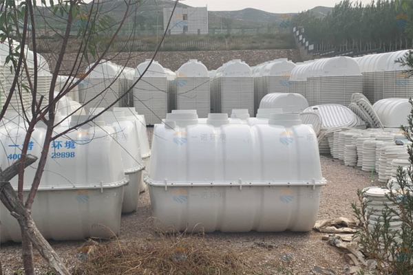 新型三格SMC模壓化糞池較傳統化糞池相比有什么不同？